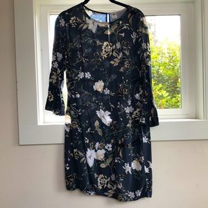Old Navy Patterned Shift Dress